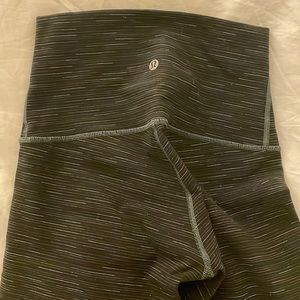 Lululemon ultra high rise align long size 6